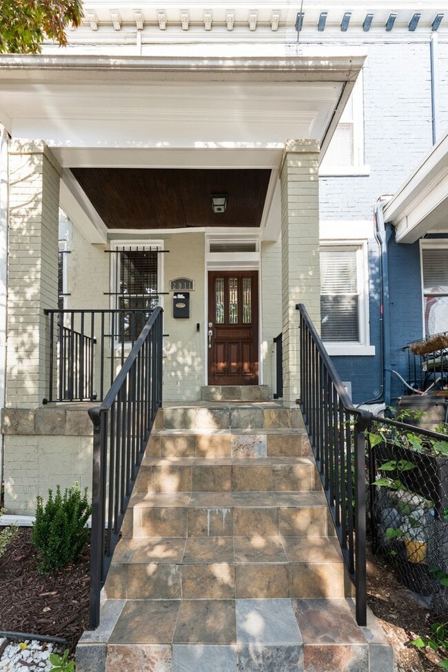 Photo - 2911 Sherman Ave NW