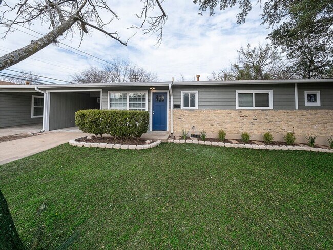 Photo - 6001 Cameron Rd Unidad - A