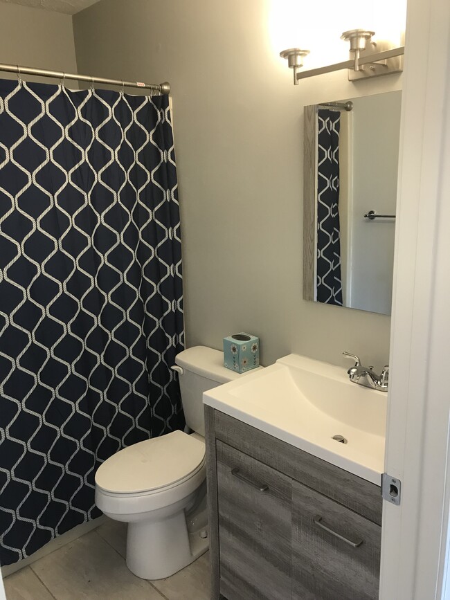 Photo - 558 Pin Hook Rd