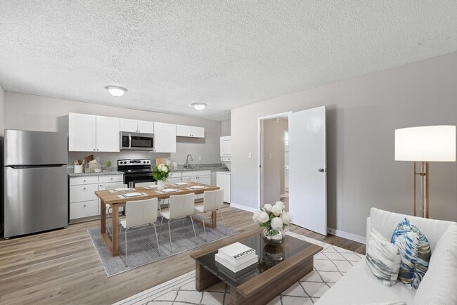 Building Photo - 104 Cone St