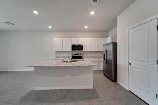 Photo - 17637 Crescent Moon Lp