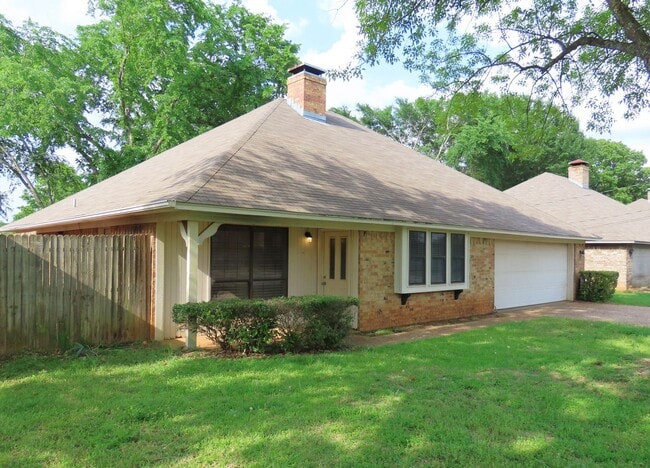 Photo - Whitehouse ISD-Beautiful 3 Bedroom, 2 Bath Home w/Garage!