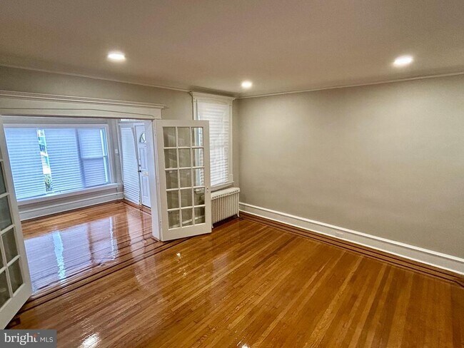 Photo - 1716 W Nedro Ave