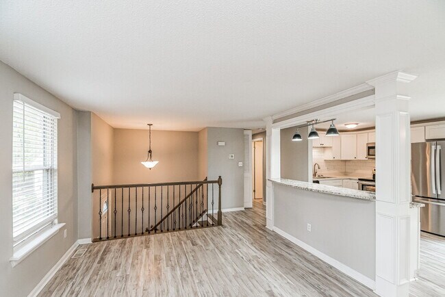 Photo - 109 Castle Bay Ct