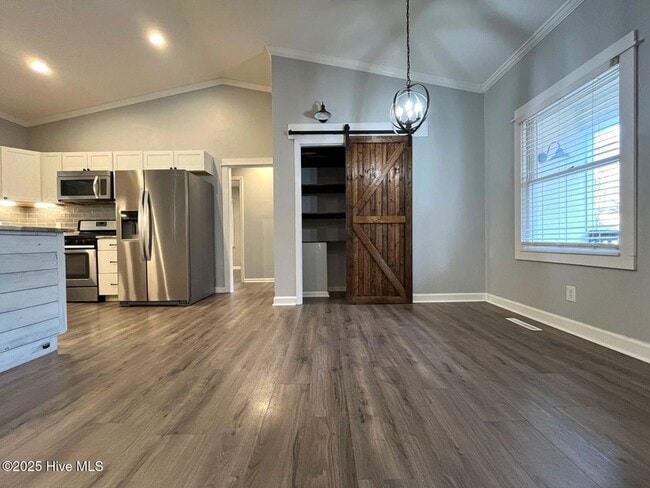 Photo - 105 Scuppernong Ct