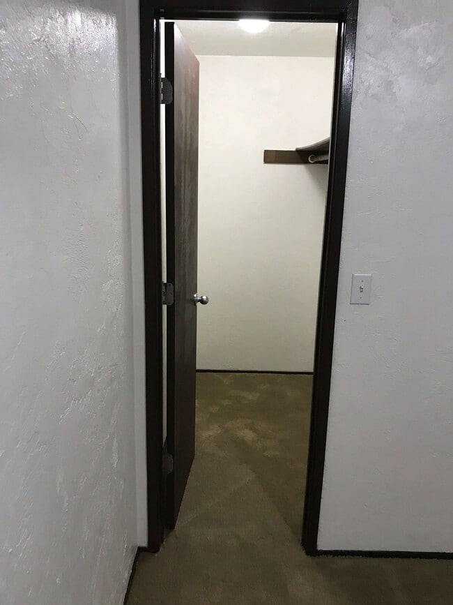 Photo - Woodland Park Apartments Unit A