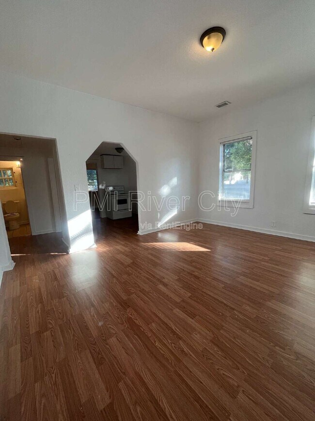 Photo - 2581 Orion St