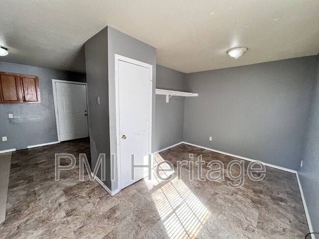 Photo - 813 E Huntsville Ave Unit Apt 102