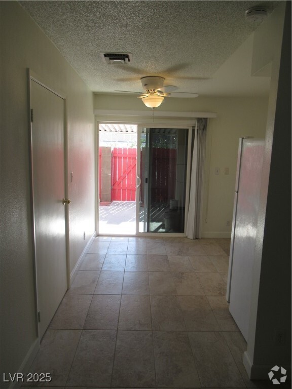 Building Photo - 357 E Van Wagenen St Unit 0 Rental