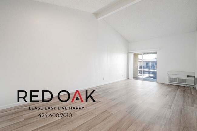 Building Photo - 201 Columbia St Unit 600