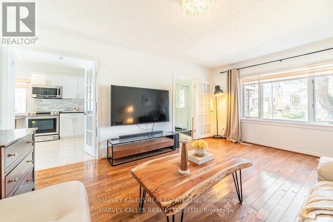 Photo - 139 Kingsdale Ave