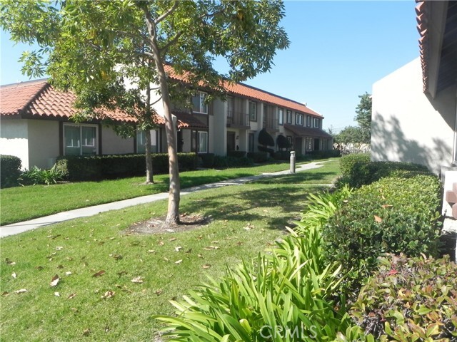 Photo - 4858 Estepona Way Townhome