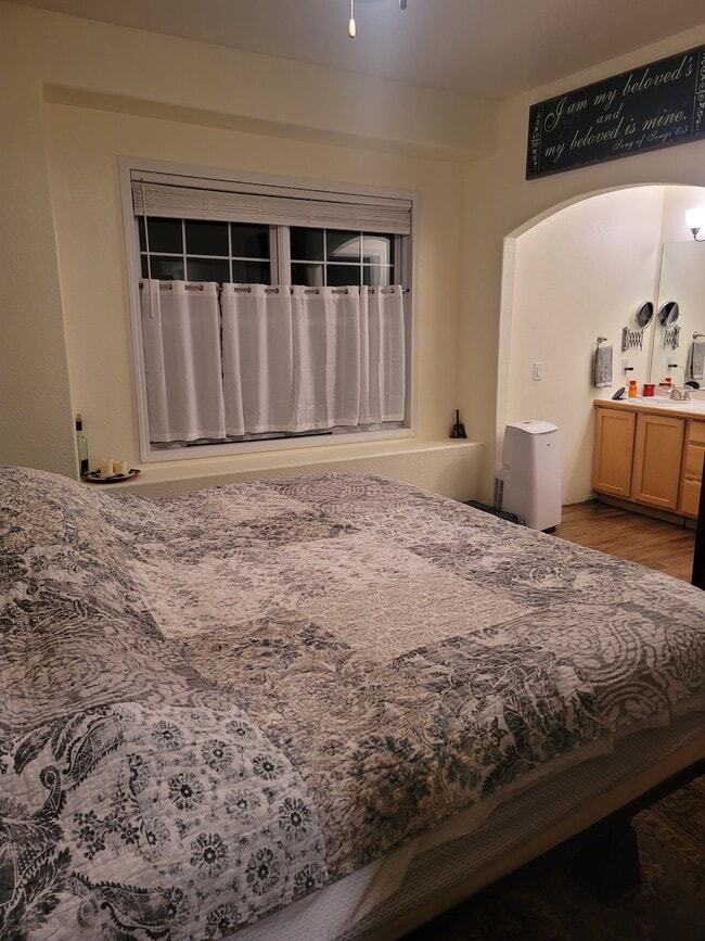 Photo - 10110 Clear Creek Rd