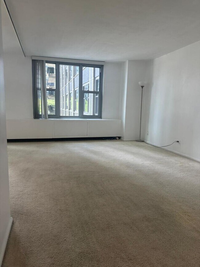 Photo - 400 E Randolph St Unit 921