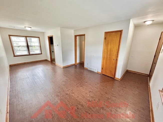 Photo - 1761 Cornelia Ln