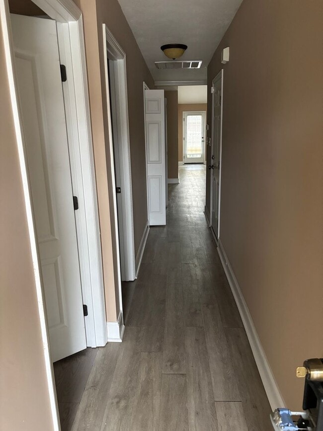 Photo - 818 Bryan Cir