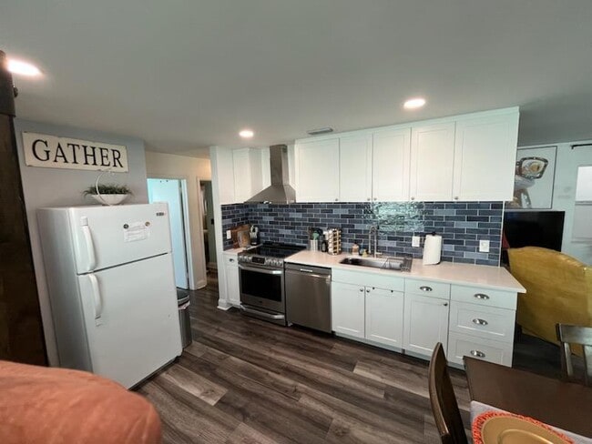 Photo - 312 N E St Unit Single Fam Home 1/1