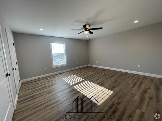 Building Photo - 1039 Judah Bear Blvd Rental