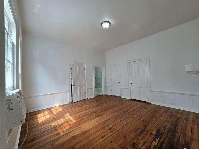 Photo - 403 W Hampton Ave