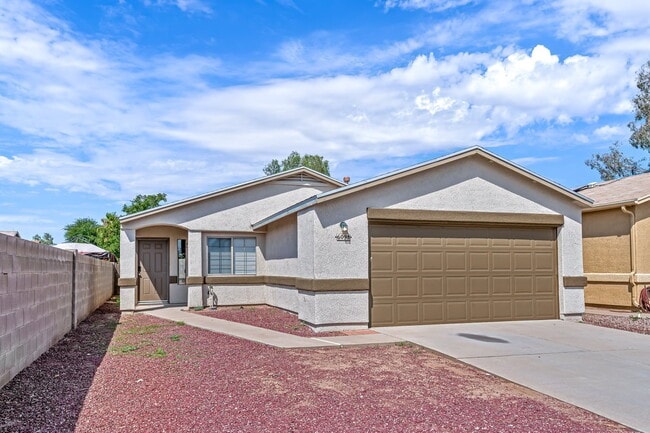 Building Photo - 6098 S Place Du Lis