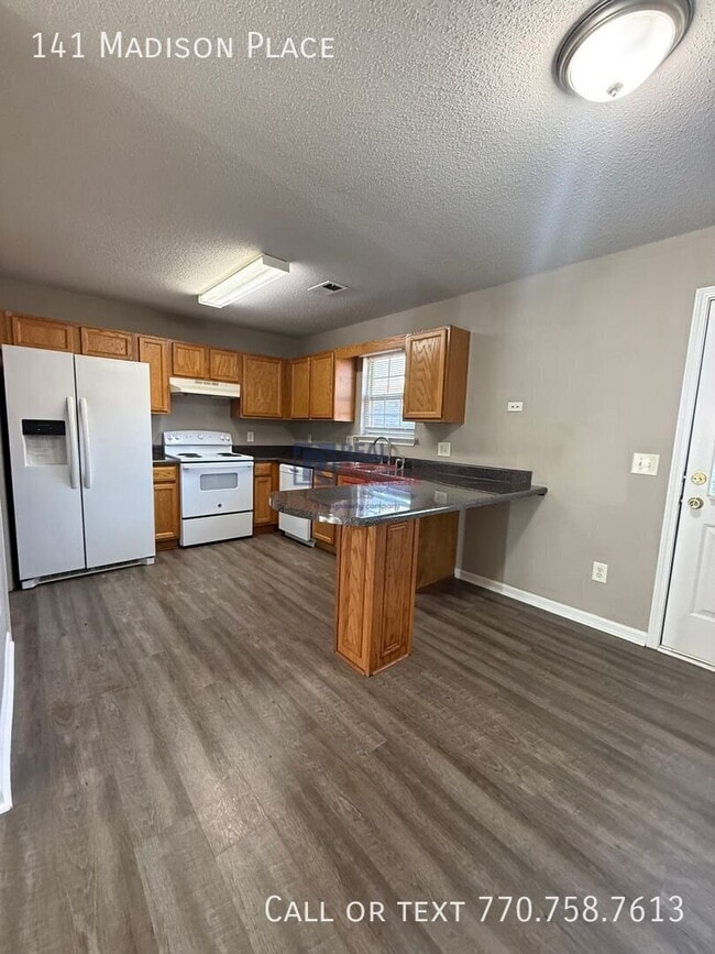 Photo - 141 Madison Pl