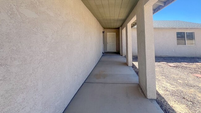 Photo - Cute 3 Bedroom 2 Bathroom Home