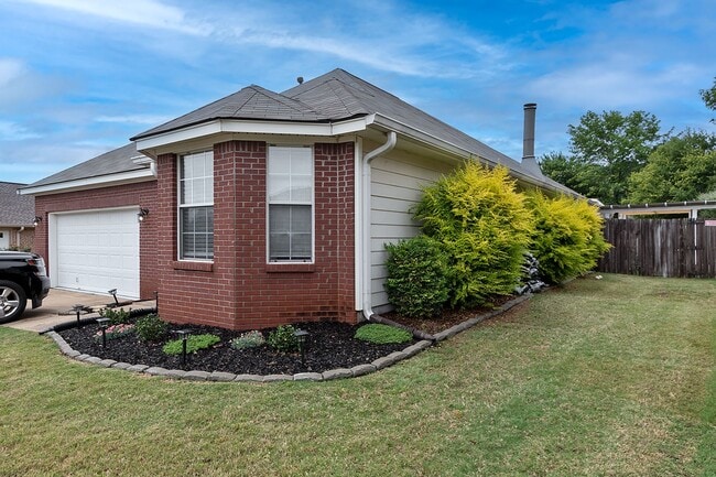 Photo - Home for rent in Prattville