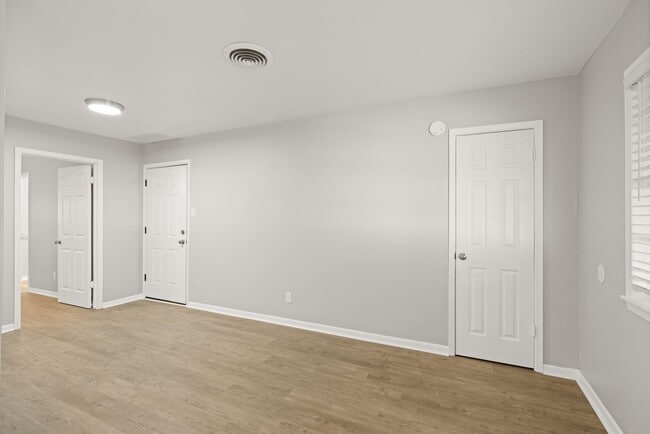 Photo - 3531 Midwest Dr Unit C