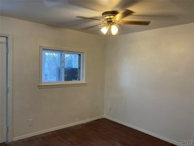 Building Photo - 318 Stone St Rental