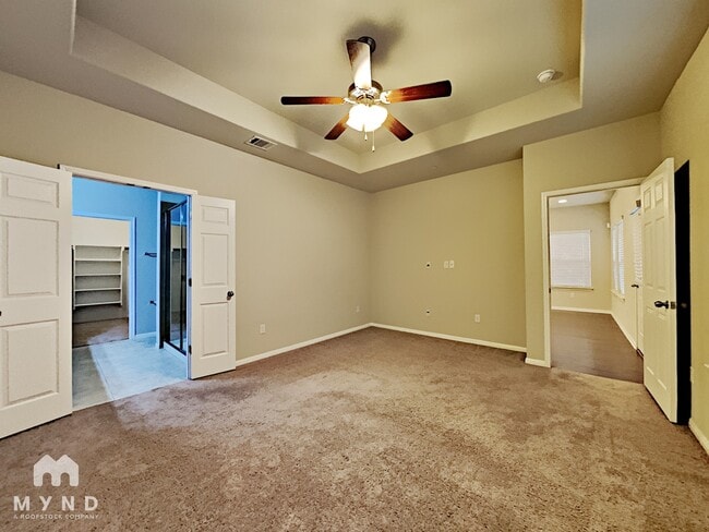 2304 S Lakeline Blvd