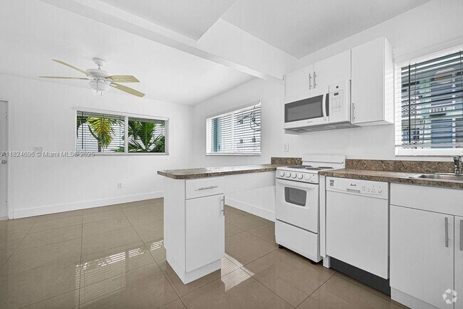 Building Photo - 1409 Euclid Ave Unit 10 Rental