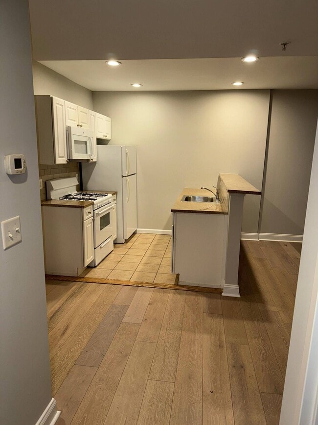 Photo - 56 Imlay St Unit B2