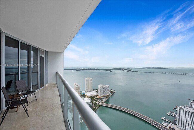 Building Photo - 495 Brickell Ave Unit 5509 Rental