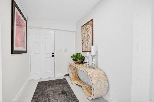 Photo - 7233 Promenade Dr Unidad 101