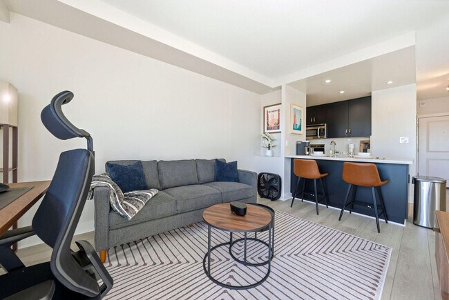 Photo - 899 Pine St Unit FL14-ID1340096P