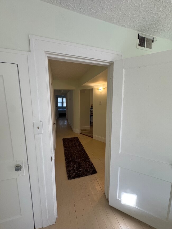 Photo - 1534 Eddington Rd