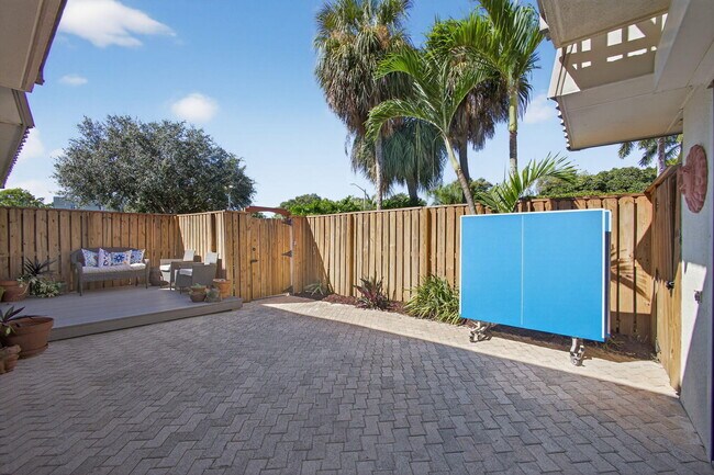 Photo - 1700 Embassy Dr Unit 103