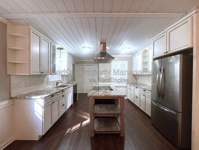 1309 Tarbert Dr