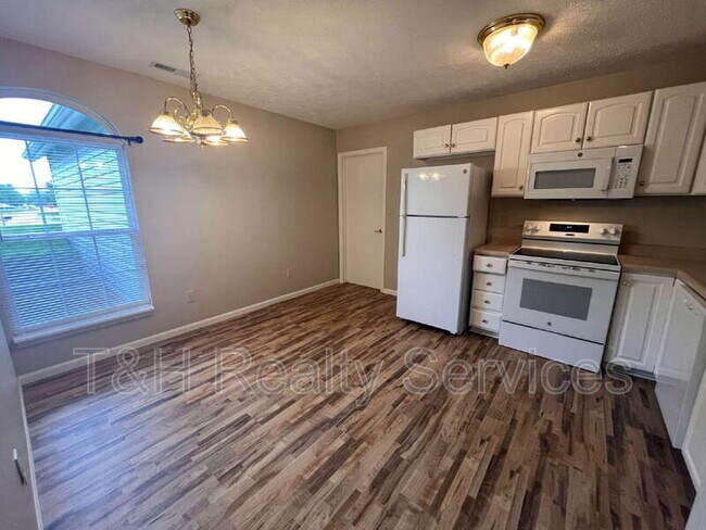 Photo - 4448 Victory Cir