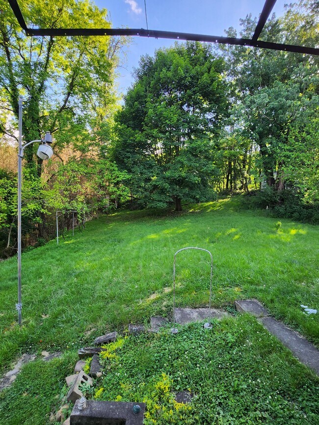 Photo - 860 Joan Dr