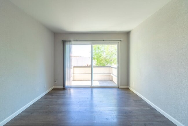 Pinewood Apartments
