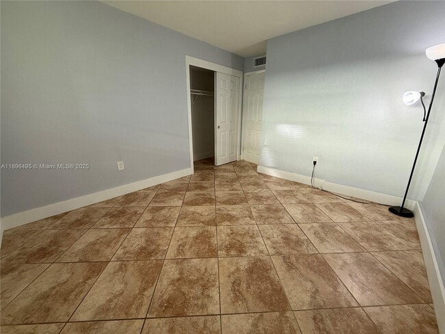 Photo - 7600 SW 82nd St Unit J114