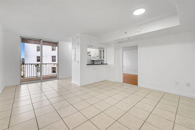 Photo - 1 Glen Royal Pkwy Unit 1010