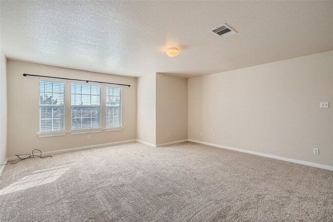 Photo - Beautiful Spacious Home!!!!