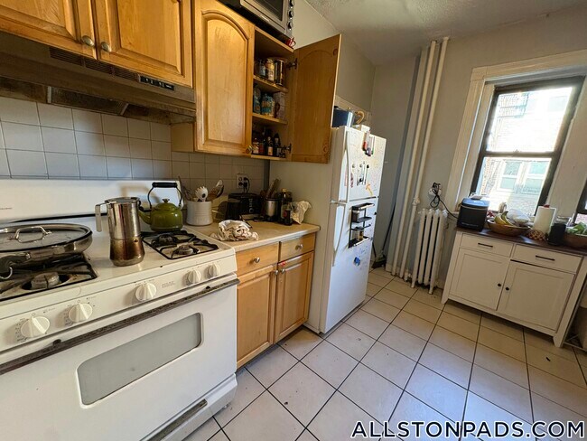 18 Glenville Ave Unidad 2