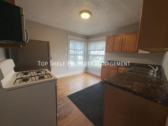 1438 9th St Unit 3