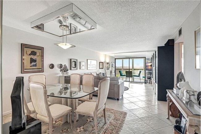 Photo - 6866 Huntington Ln Unit 806