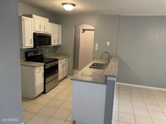 Photo - 3 br, 2 bath House - 2934 Big Horn Dr