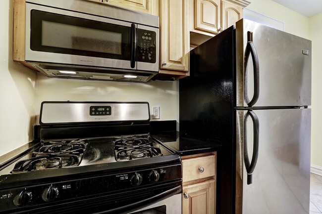 340 Fairmount Ave Unit 204