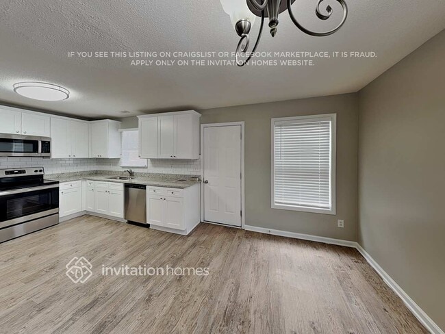 Photo - 3785 Pine Village Pl